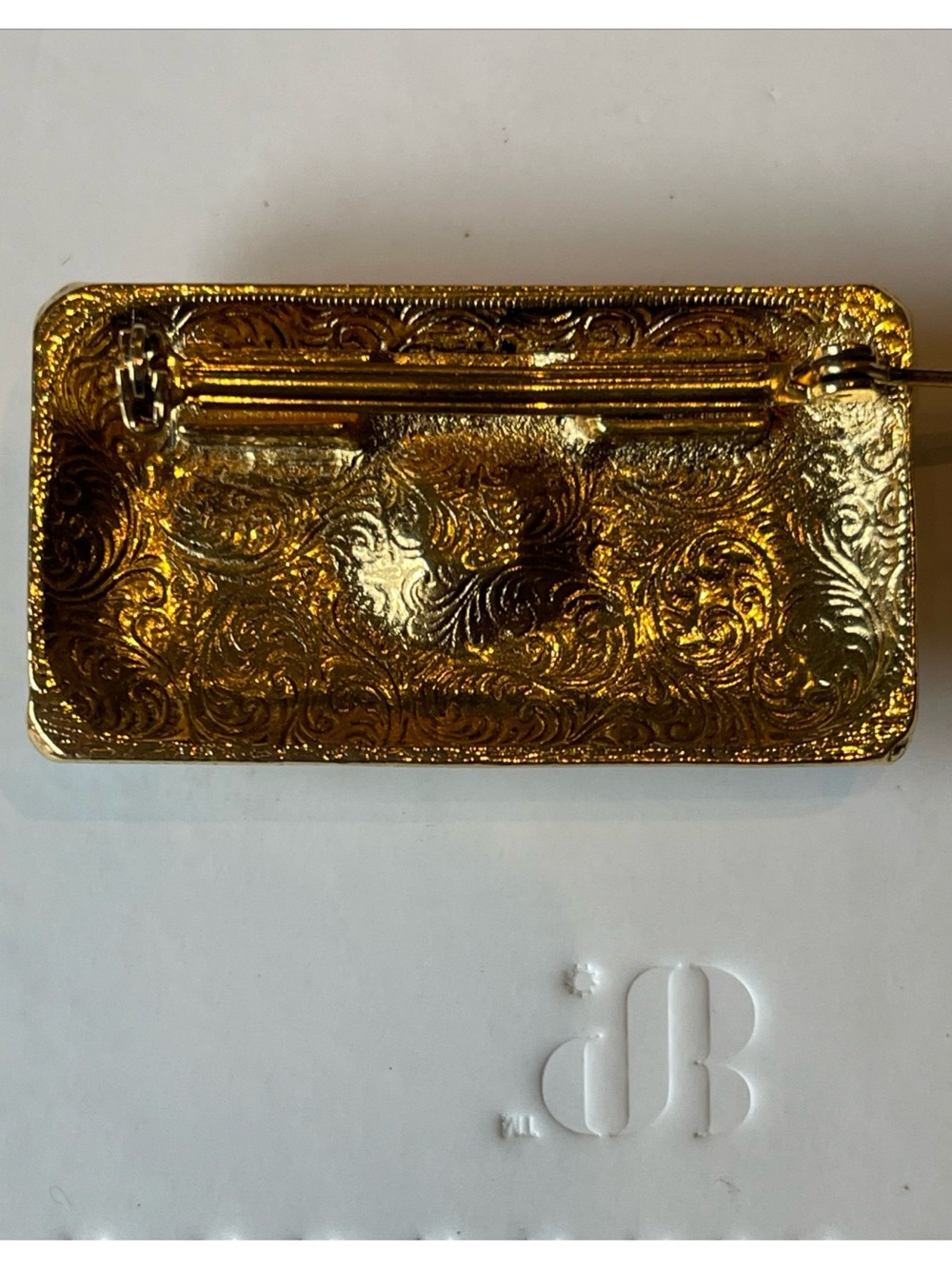 1928 brand gold-tone rectangular brooch with blue glass rhinestones - EUC - Picture 4 of 5